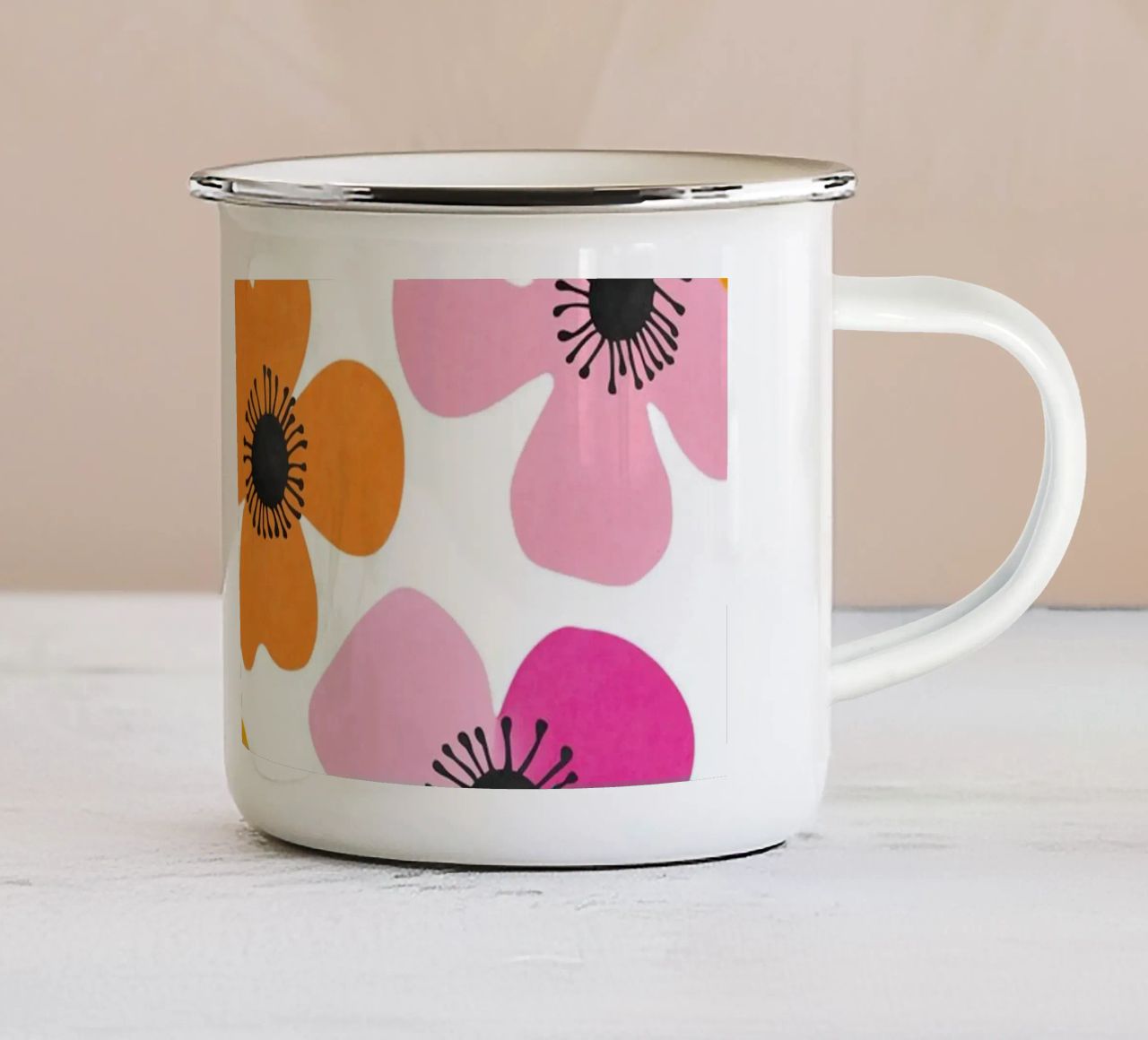 Midcentury Playful Botanical Bold Multicolor Retro Flowers tazza in smalto da Andrea Haase Modern Home