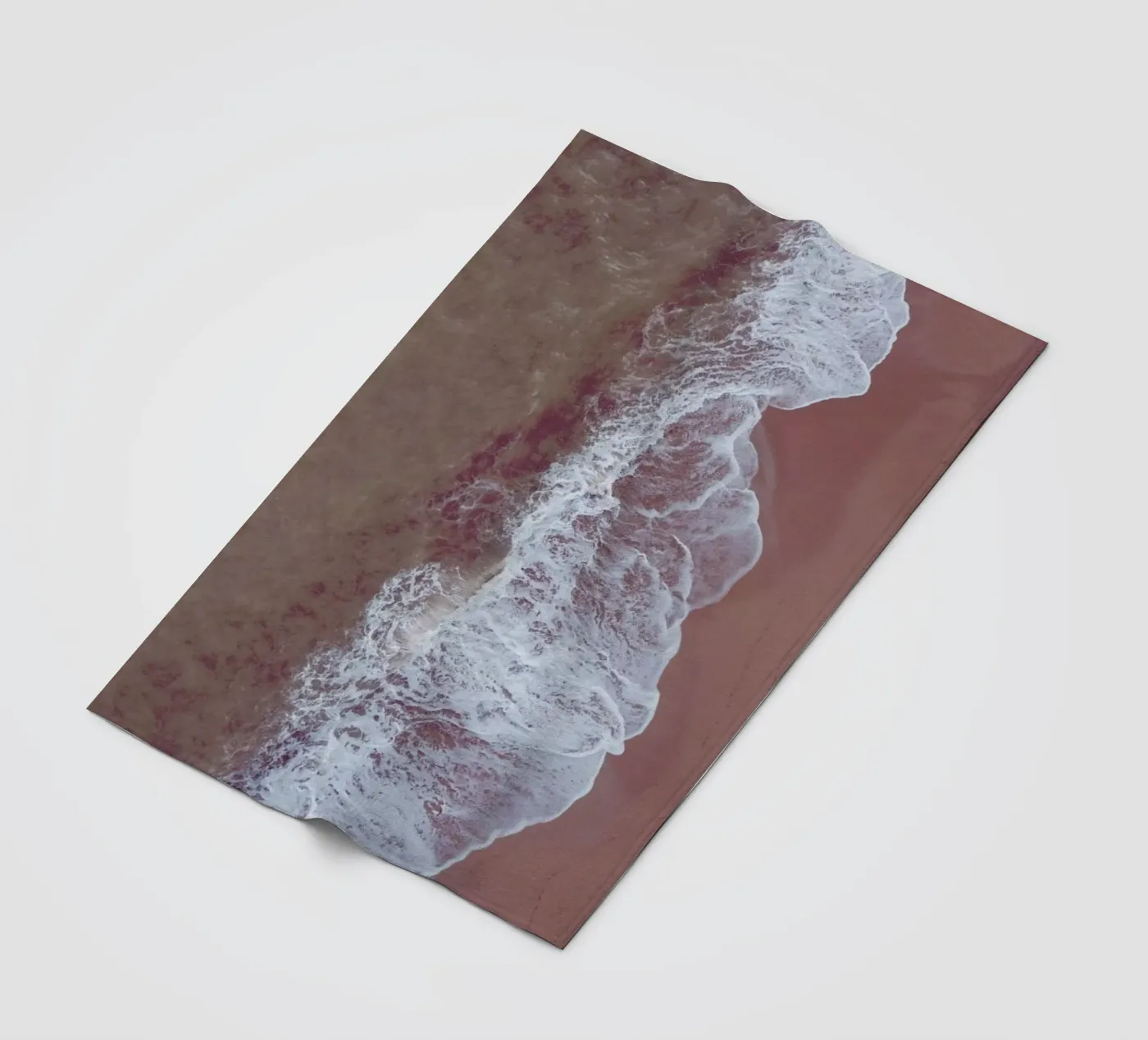 Blush Beach coperta in pile da Studio Nahili