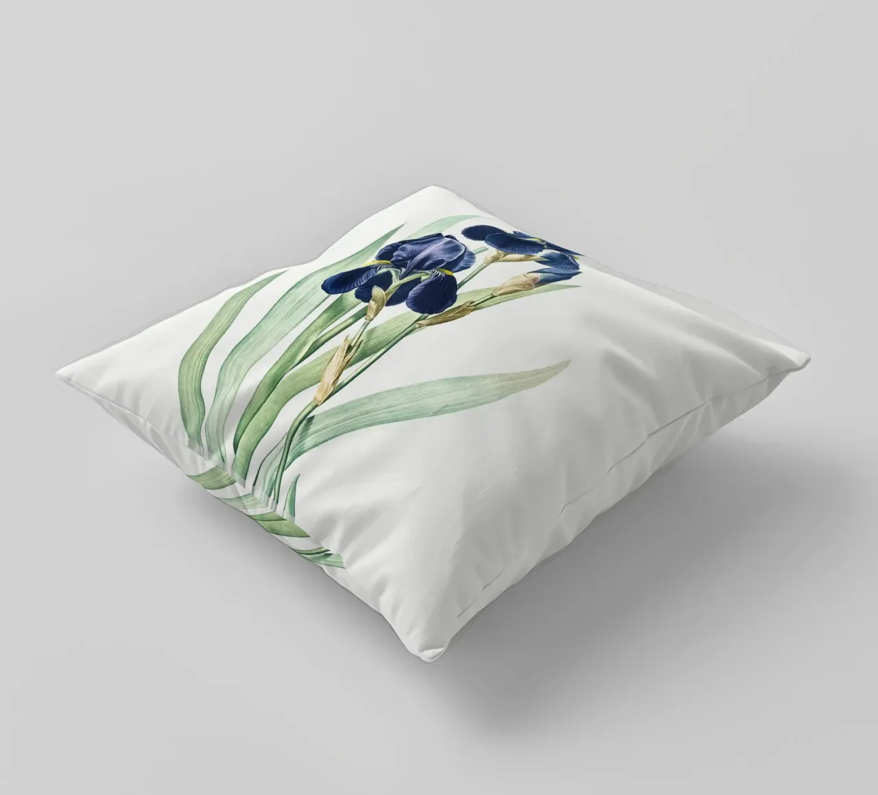 Purple Iris cuscino da Pretty Flowers Vintage Botanicals