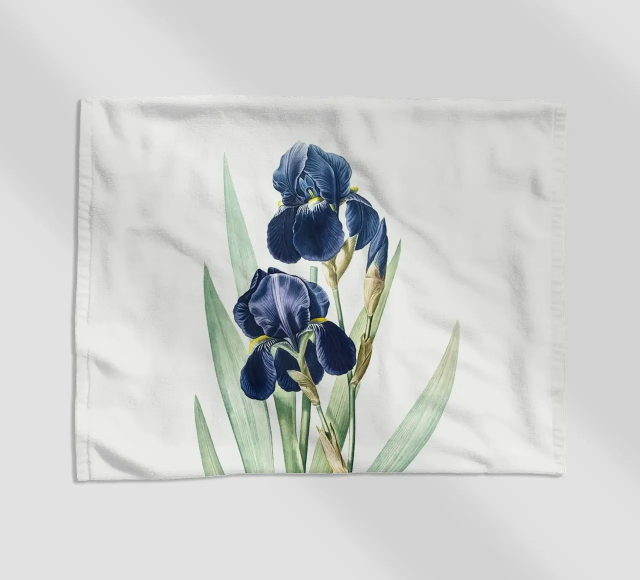 Purple Iris telo mare da Pretty Flowers Vintage Botanicals