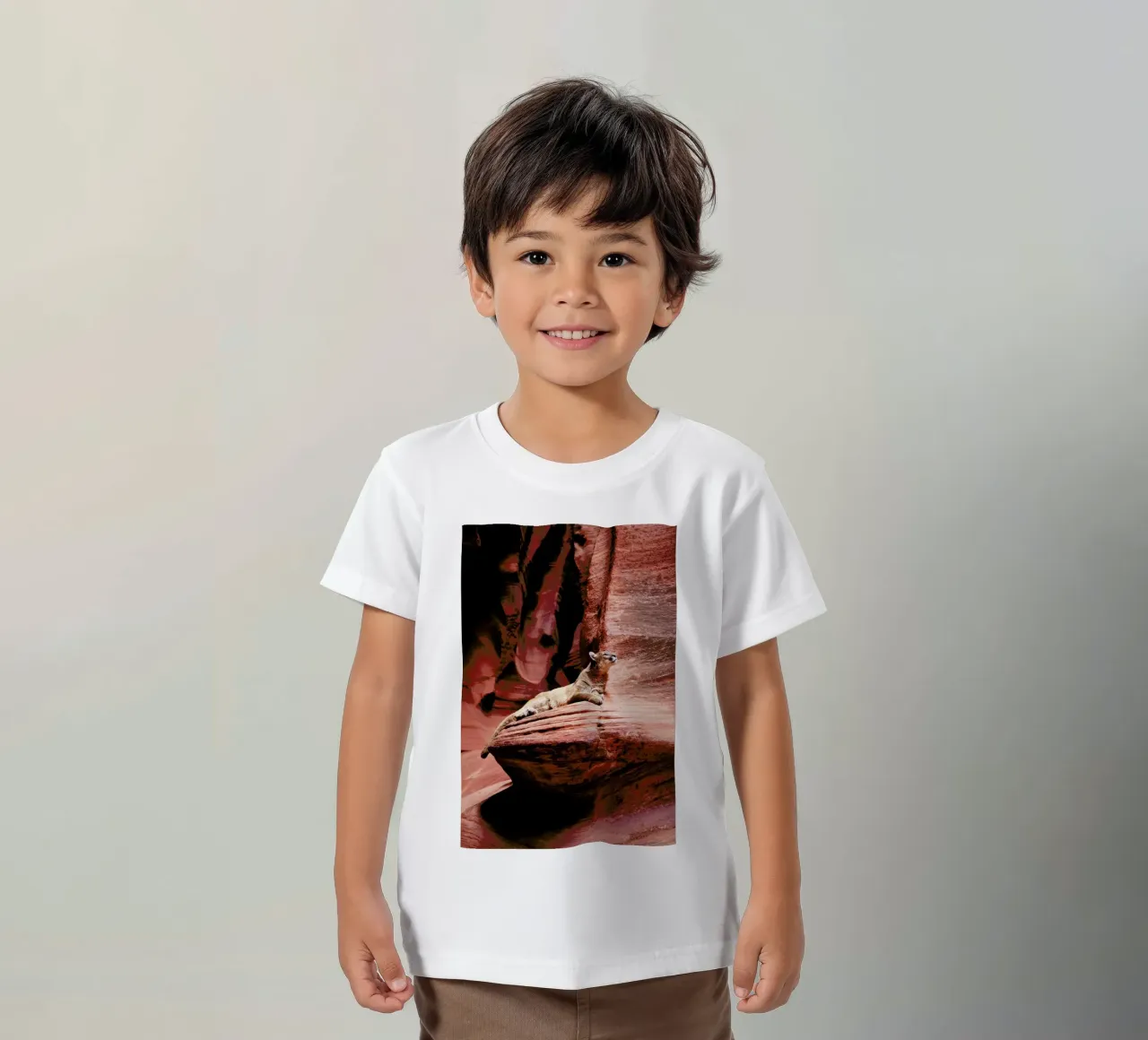 View from the Ledge t-shirt bambini da Natural Kingdom