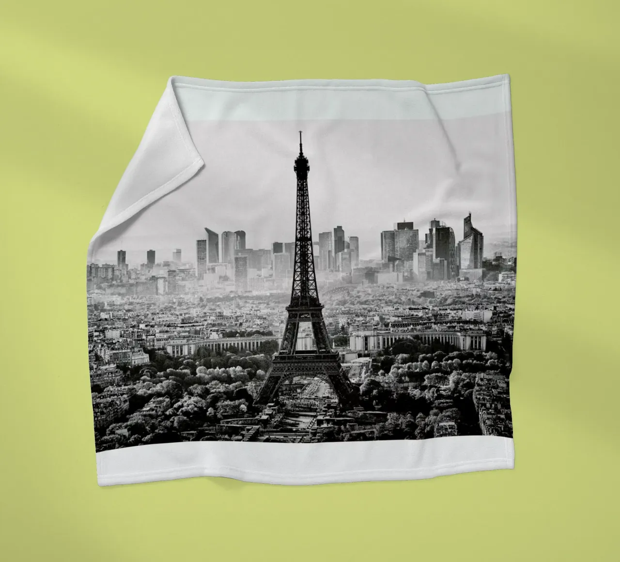 Paris Skyline coperta in pile da METROPOLIS