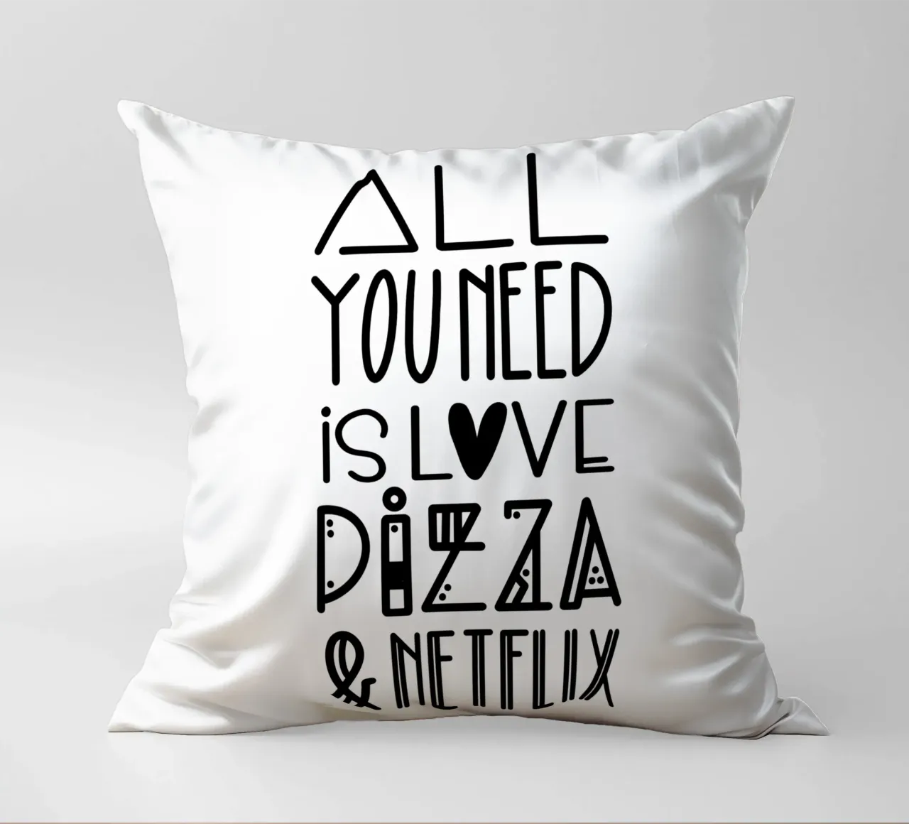 All you need is pizza und netflix cuscino da LIMITED EDITION LETTERS