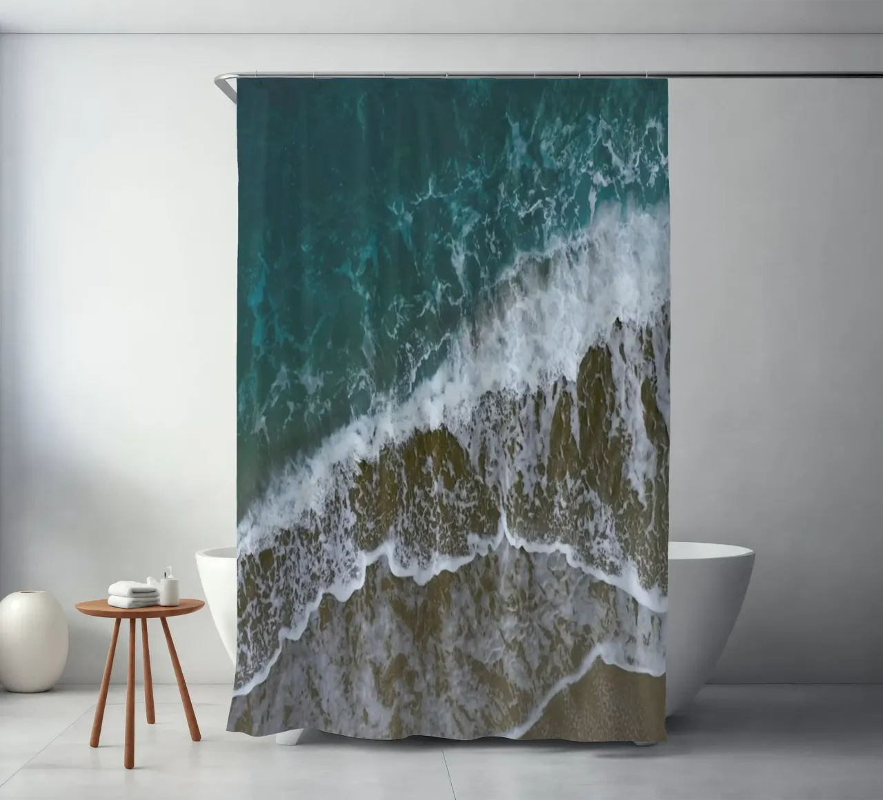 Summer at the Beach Duschvorhang von Studio Nahili