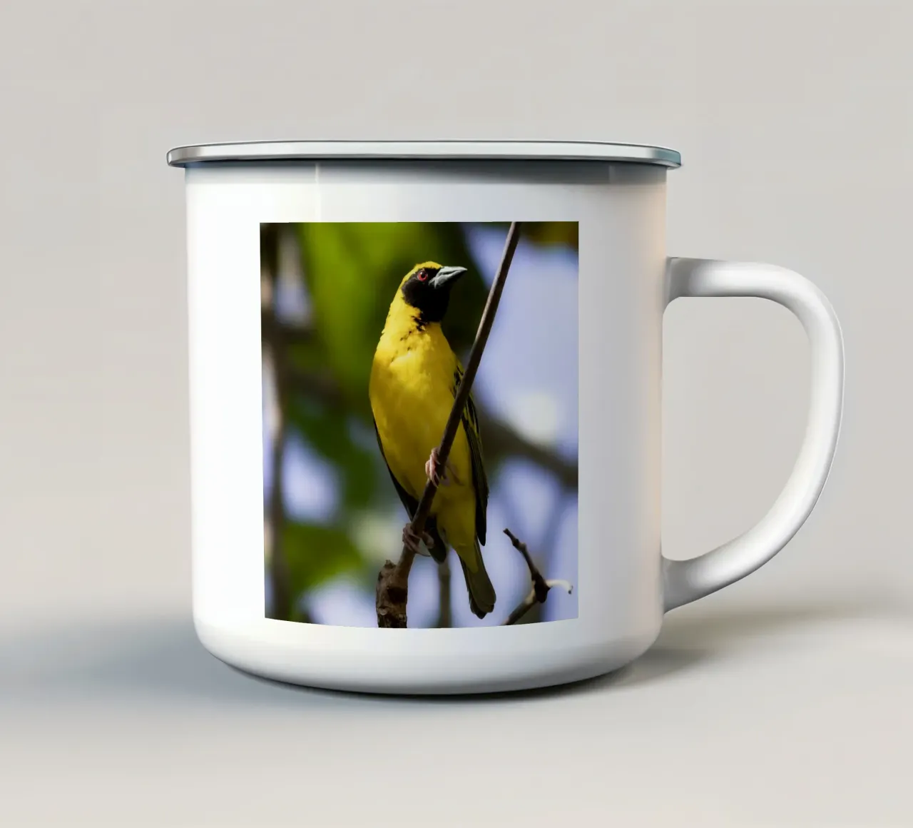 Uccello giallo appollaiato su un ramo tazza in smalto da Léa Lefebvre Photography