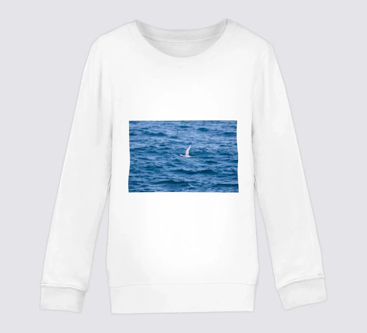 Uccello bianco in volo sul mare 1 felpa bambino da Léa Lefebvre Photography