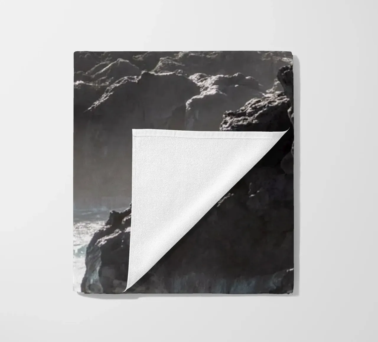 Blue coast - Reunion Island beach towel by Léa Lefebvre Photography
