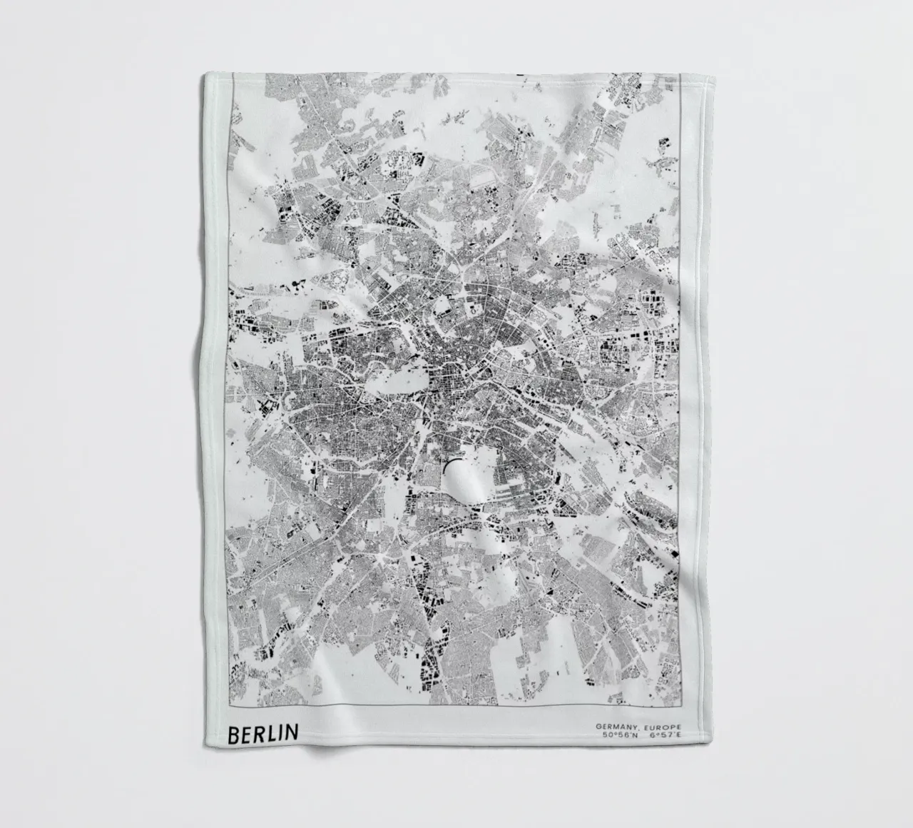 Berlin Map coperta in pile da The Cartography Collection