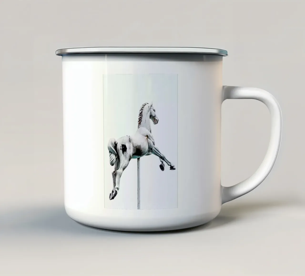 Childhood Memories tazza in smalto da Babett Schultze