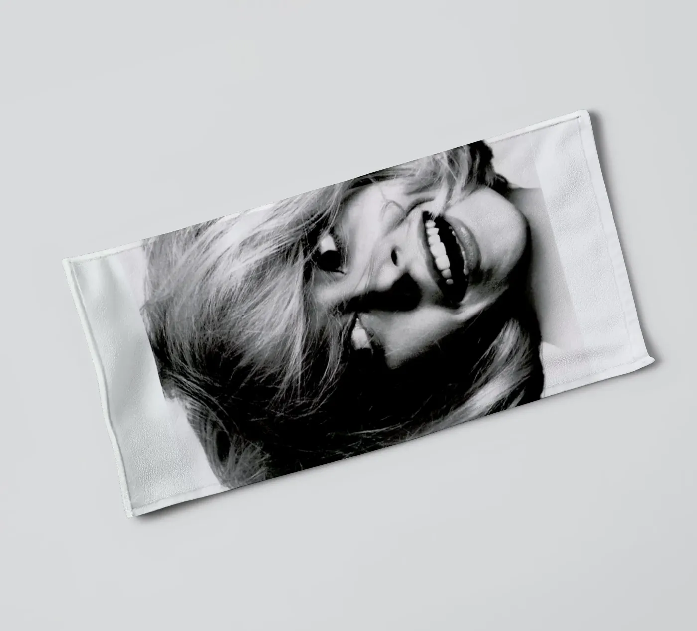 Model, 1966 badhanddoek van Gallery Print and Art Limited