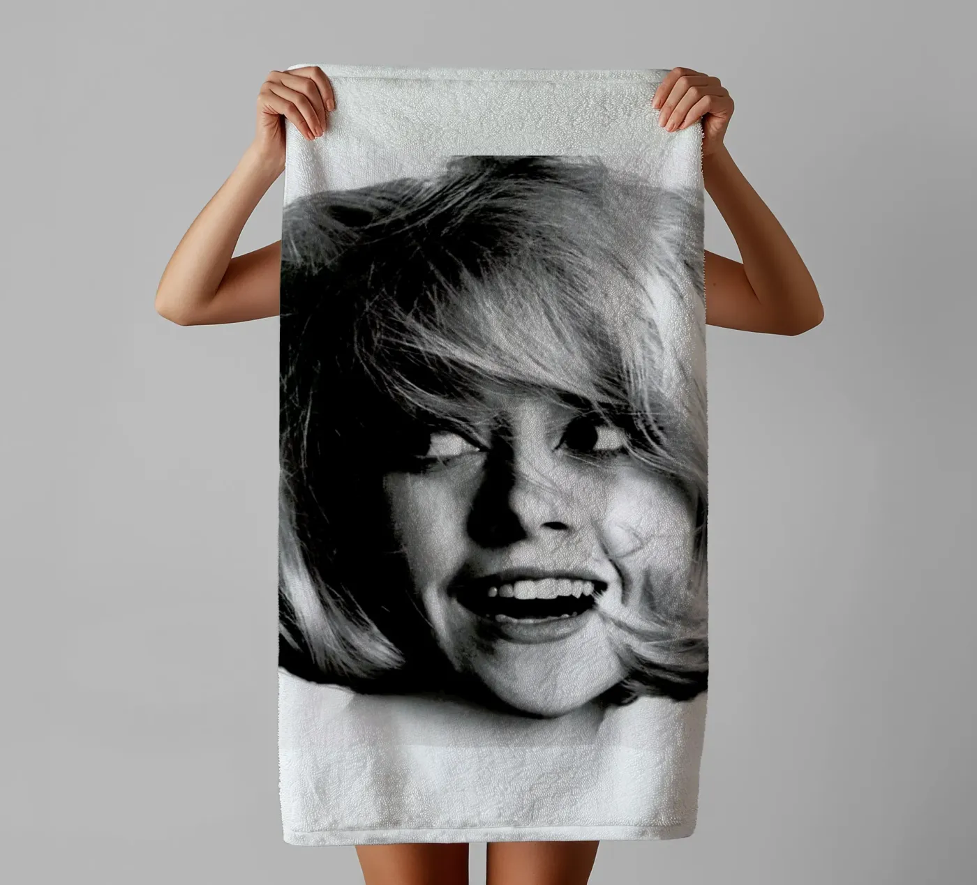 Model, 1966 Handtuch von Gallery Print and Art Limited