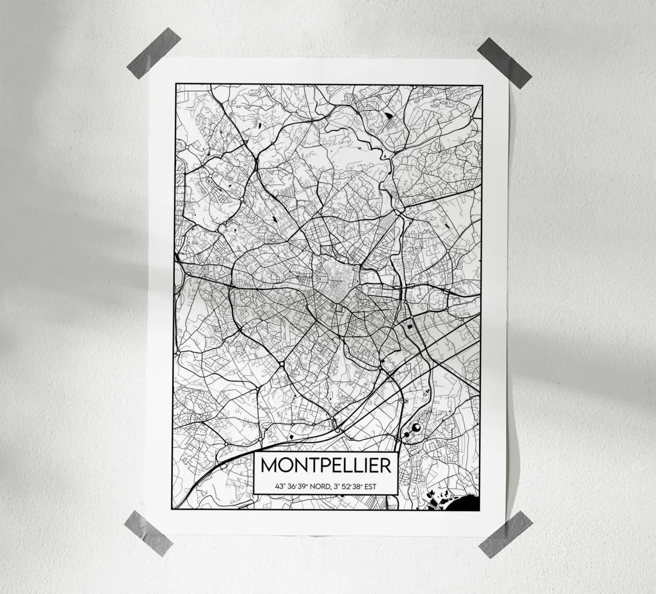 Mappa di Montpellier poster con telaio in legno da Frame the World