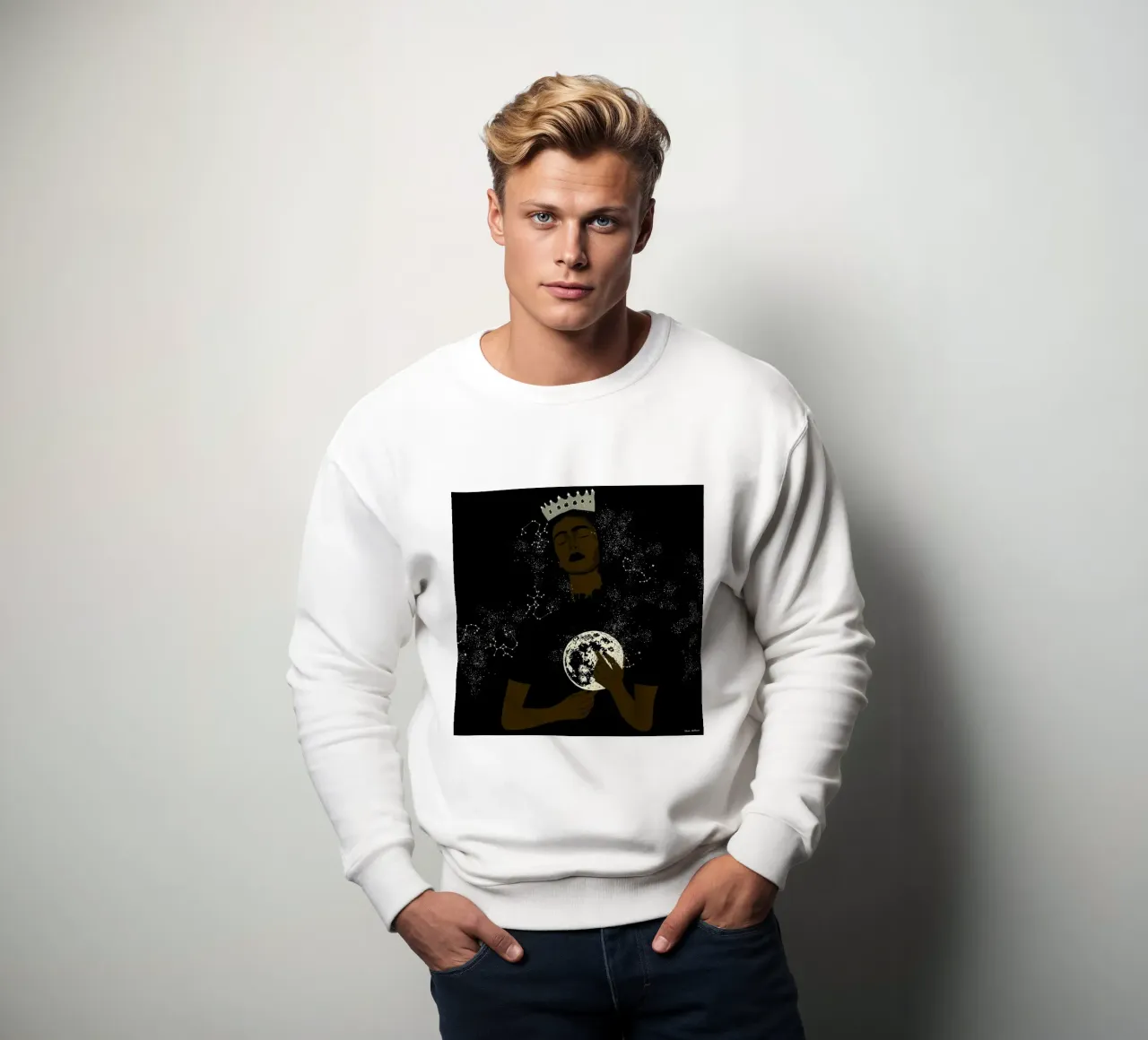 The Moon Queen sweatshirt van Céleste Wallaert