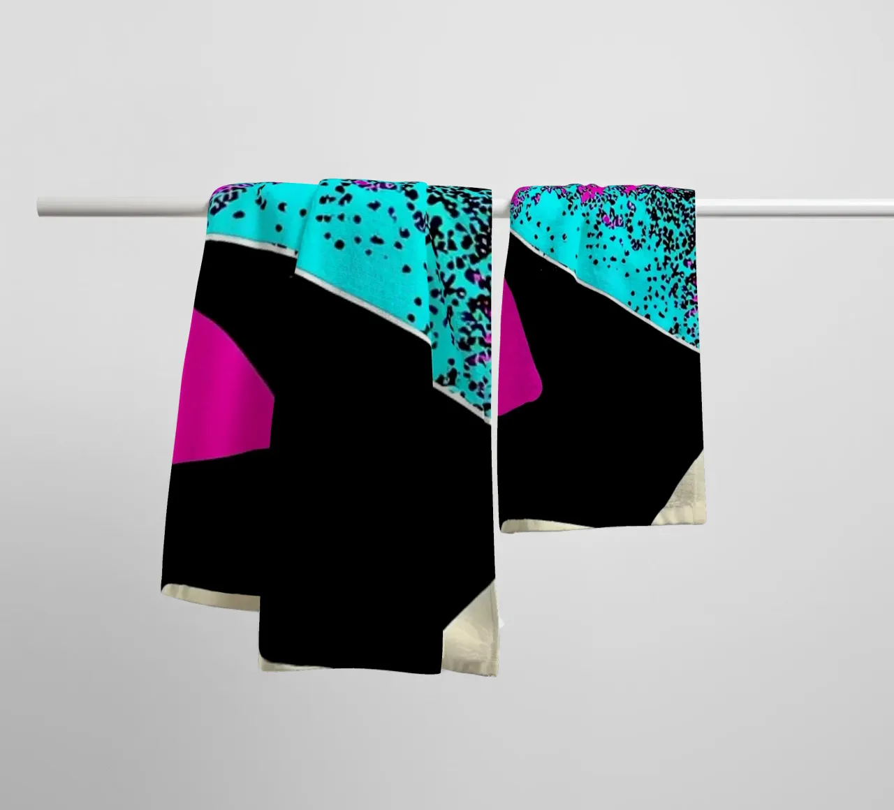 Labbra - Pop Art asciugamano da bagno da ColorCrash Gallery