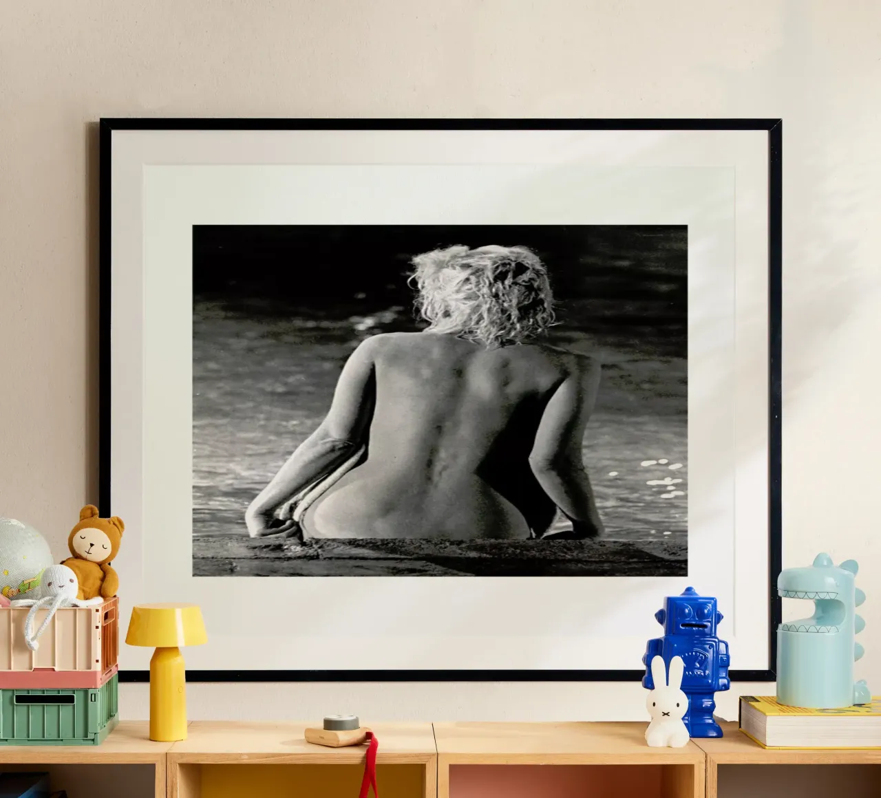 Marilyn Monroe, poolside carta hahnemühle da Gallery Print and Art Limited