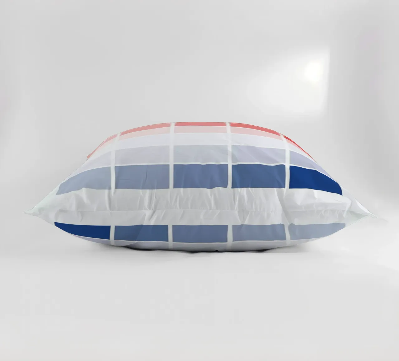 Warm Cool #19 cuscino da daylight design studio