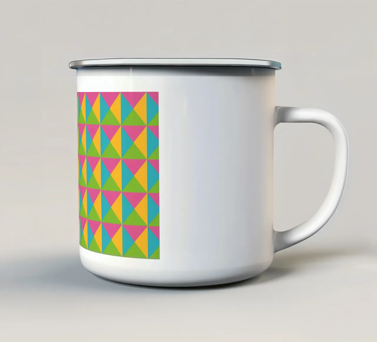 Design primaverile, colori giallo, verde, blu, forma geometrica tazza in smalto da CreatedbySon