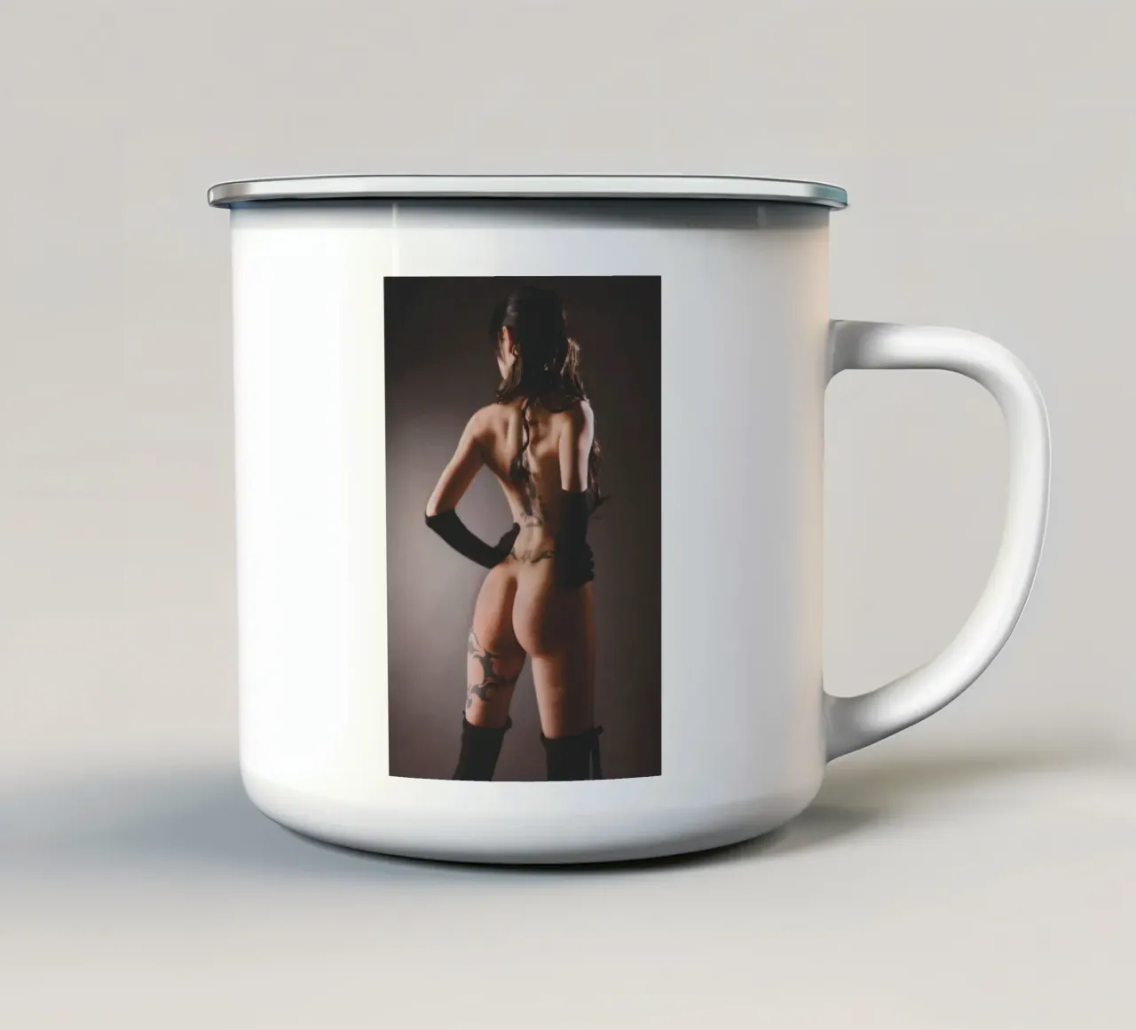 Eden tazza in smalto da Dave Hare Photography