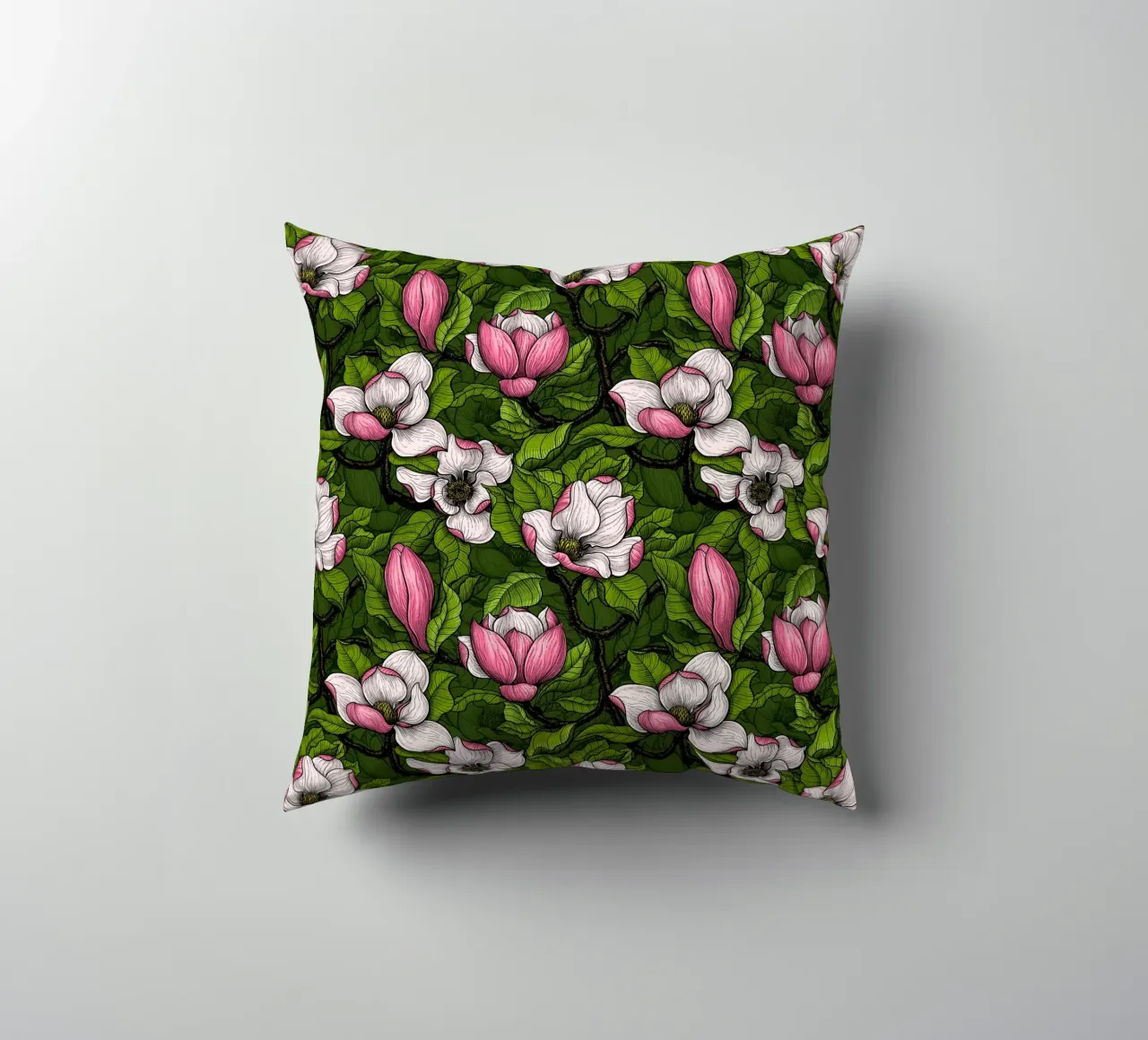 Magnolia in fiore cuscino da Painted Nature