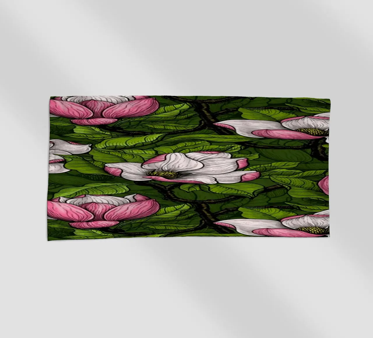Magnolia in fiore telo mare da Painted Nature