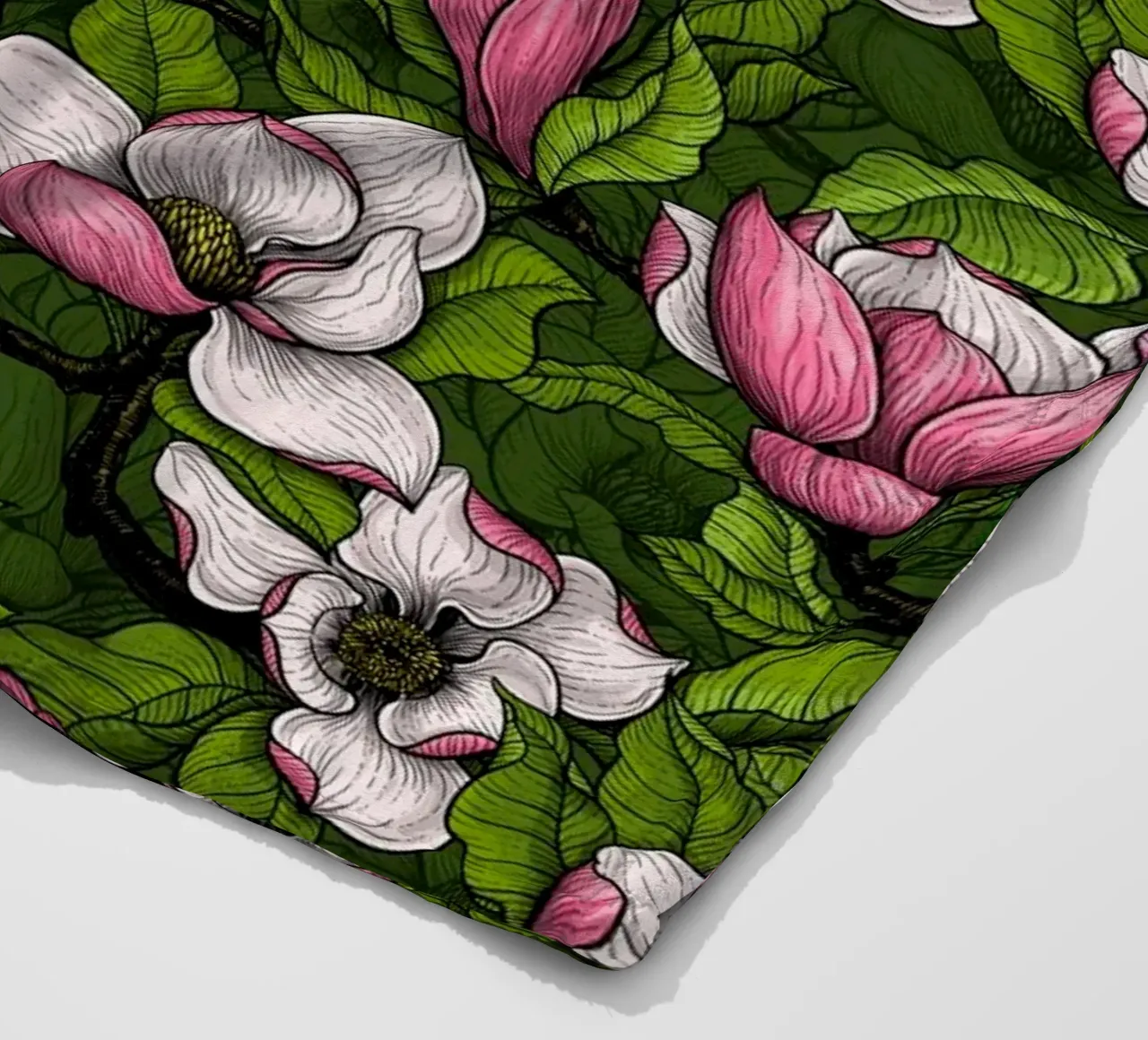 Magnolia in fiore coperta in pile da Painted Nature