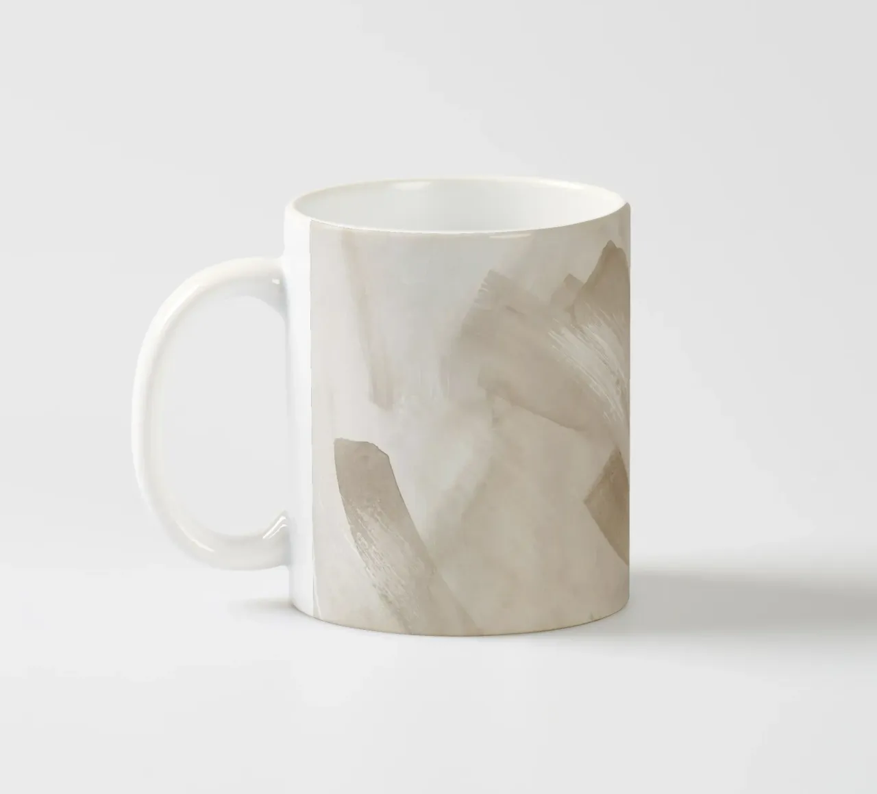 Penseelstreken beige tinten 2 keramische mok van NouveauPrints