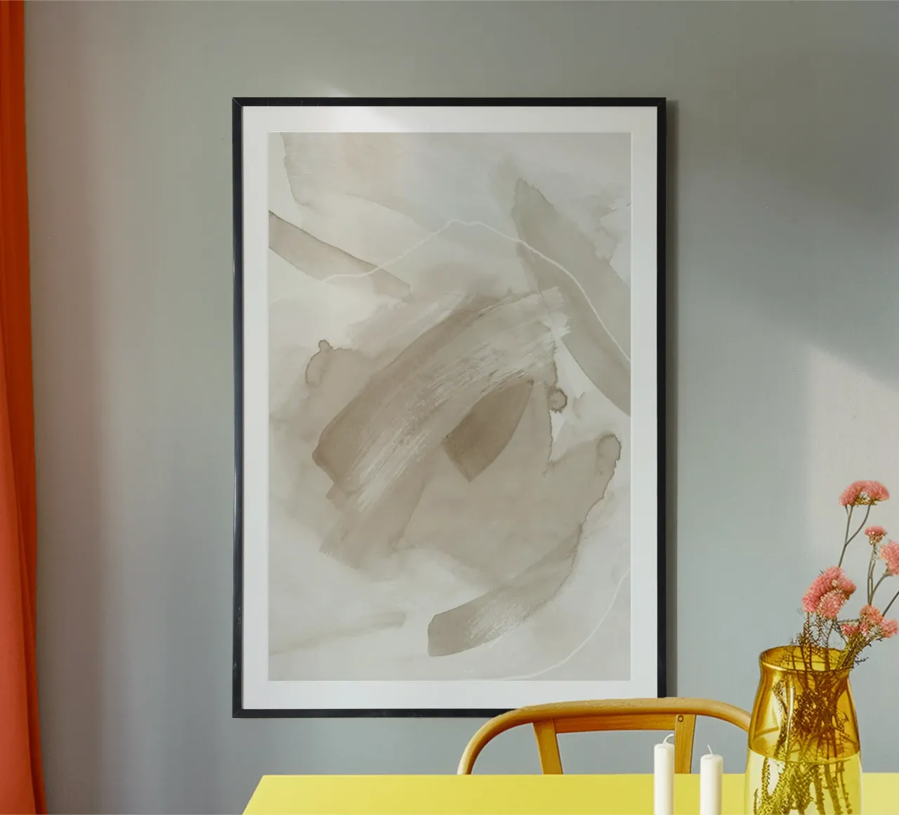 Pennellate di beige 2 poster con telaio in plastica da NouveauPrints