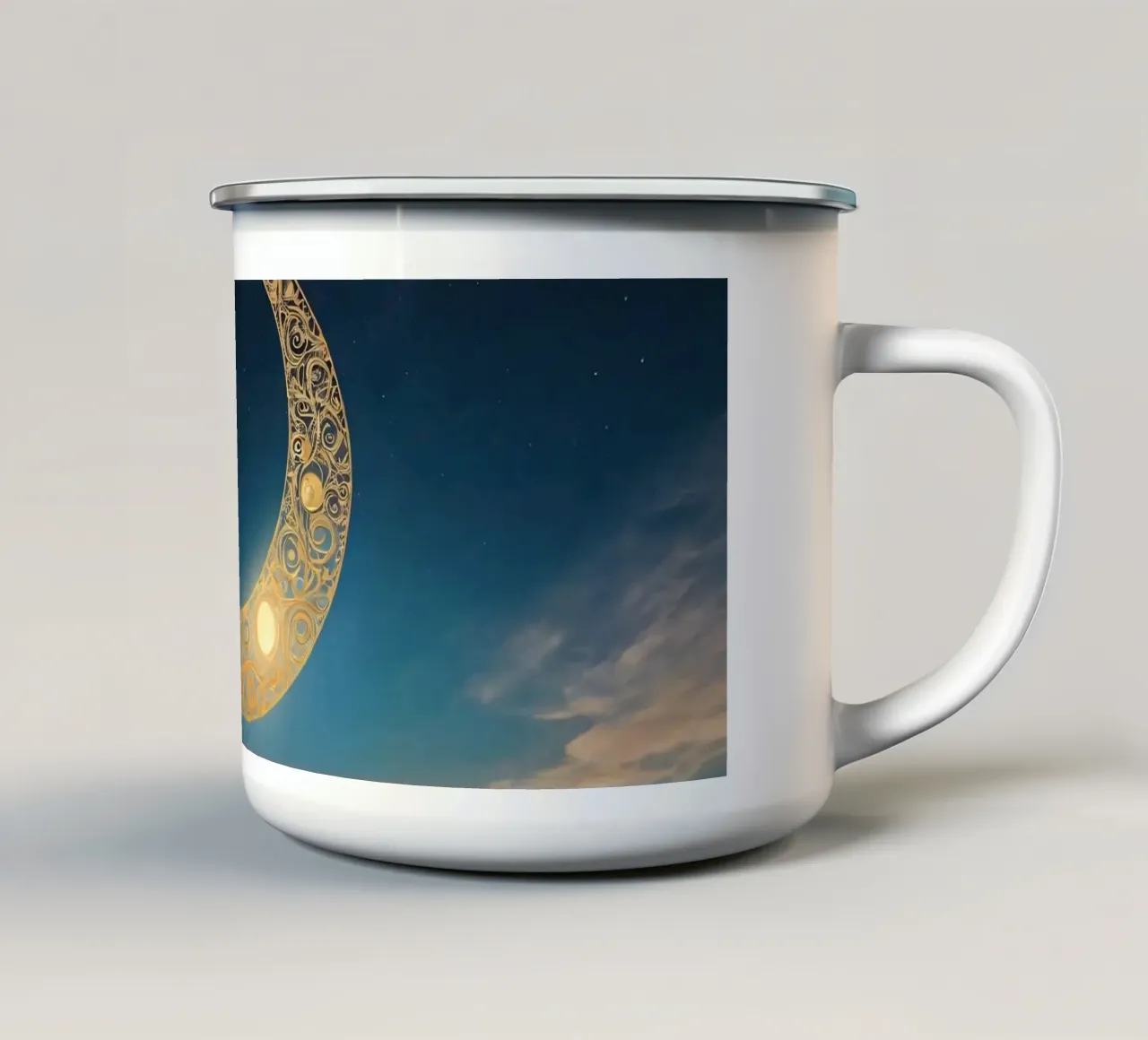 Luna crescente dorata illuminata in un cielo crepuscolare al tramonto tazza in smalto da DesignDoodle