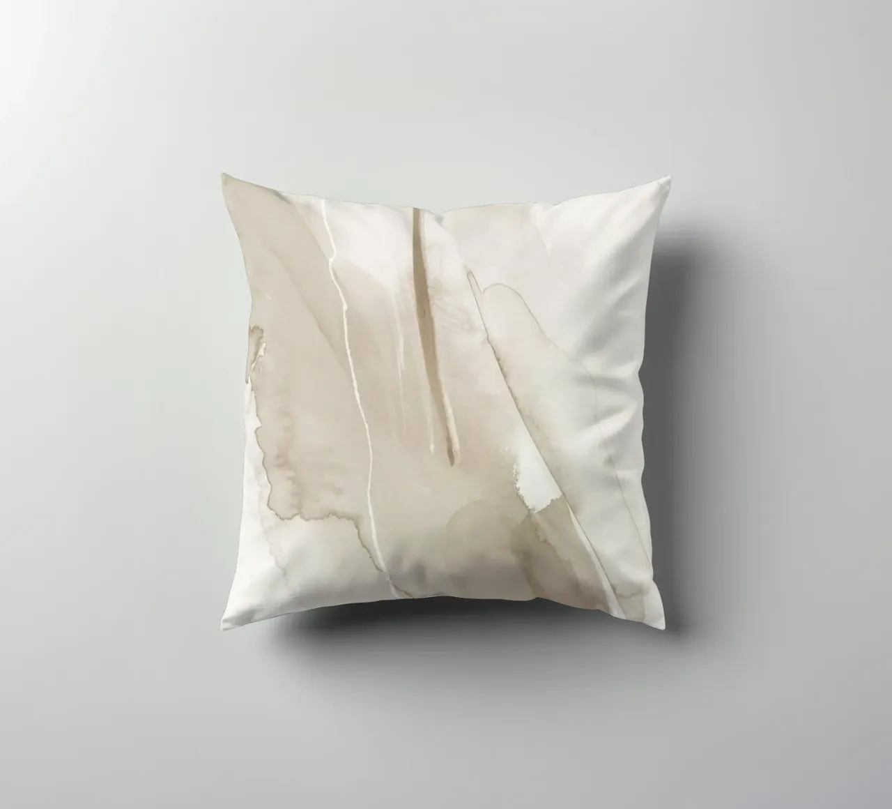 Brush strokes beige tones 1 kussen van NouveauPrints