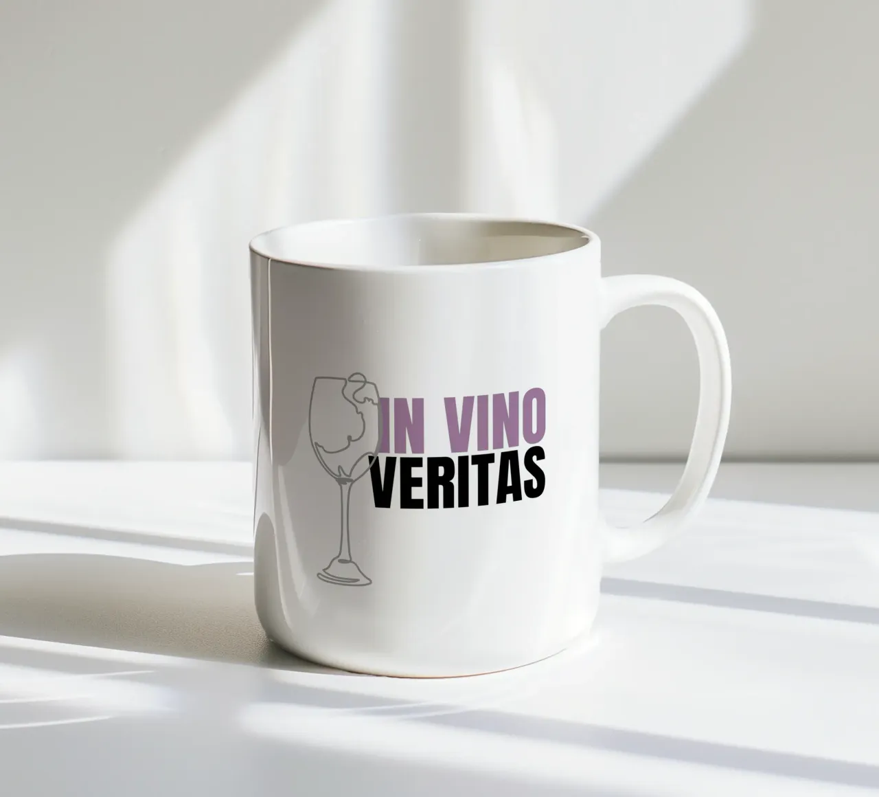 IN VINO VERITAS tazza in ceramica da Einfach Uebel