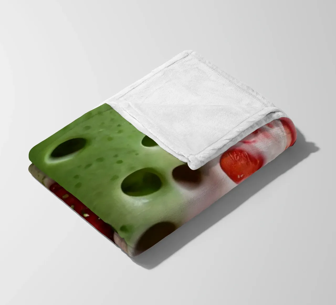 Bevanda rinfrescante a base di verde e fragole servita a strati coperta in pile da DesignDoodle
