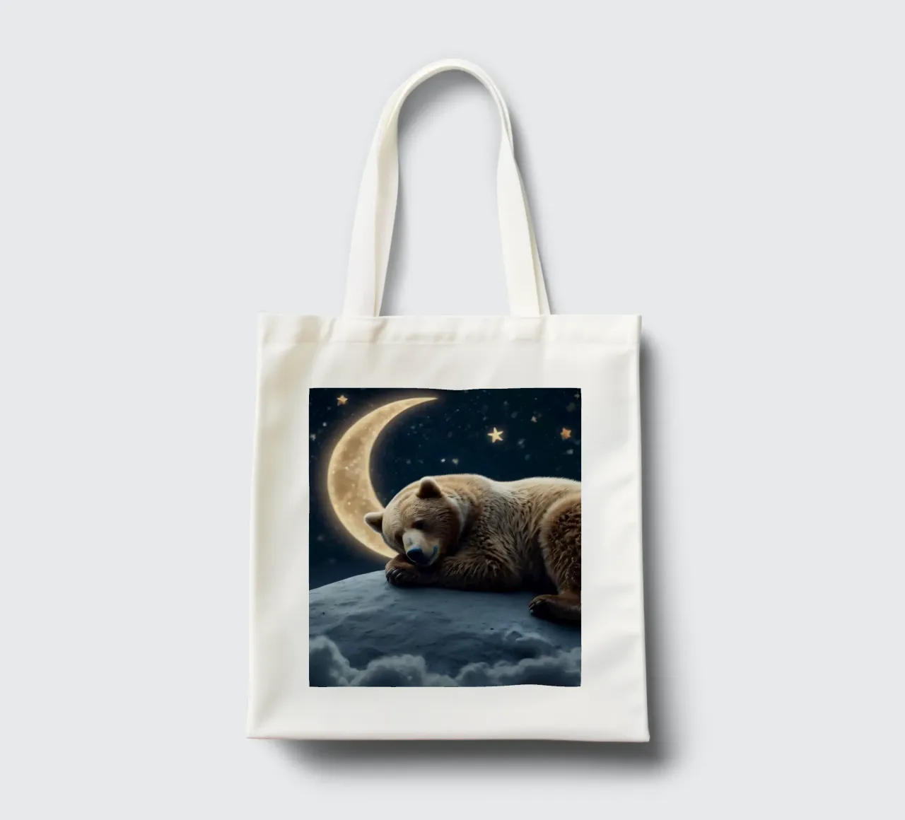 Un orso pacifico che riposa su una nuvola sotto una notte di cielo stellato borsa in juta da DesignDoodle