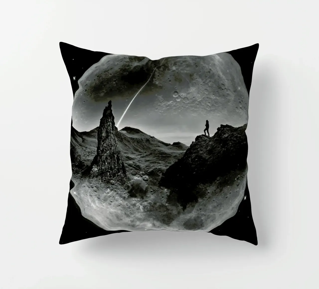 Bagliore di luna cuscino da Stoian Hitrov