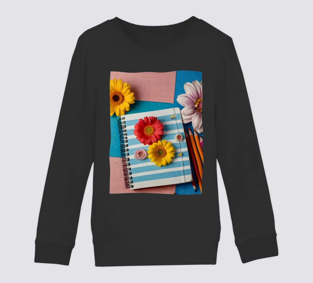 Taccuino colorato ornato di fiori e circondato da matite felpa bambino da DesignDoodle