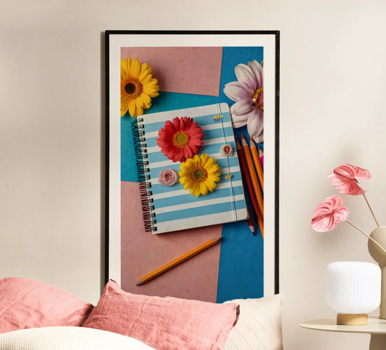 Taccuino colorato ornato di fiori e circondato da matite carta hahnemühle da DesignDoodle