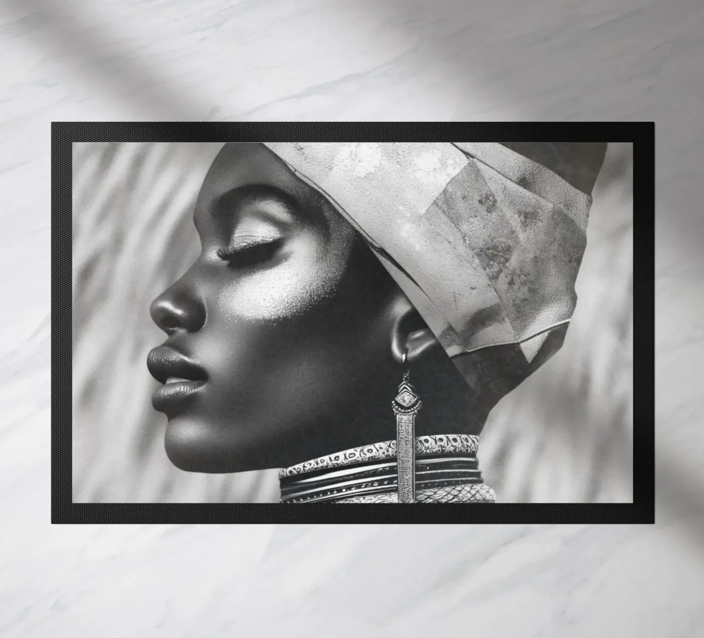 Zwarte modevrouw deurmat van Carinaprint