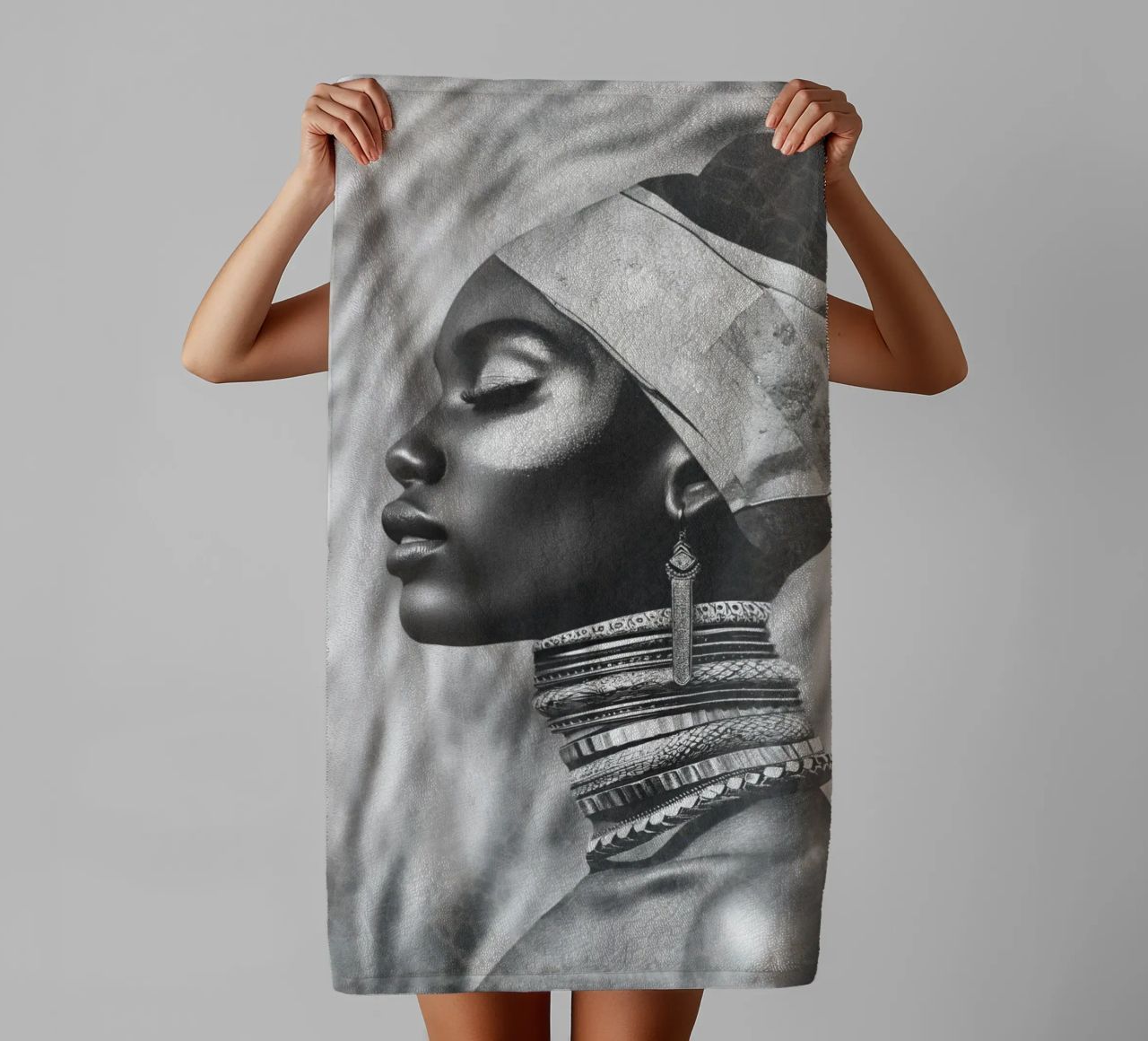 Zwarte modevrouw badhanddoek van Carinaprint
