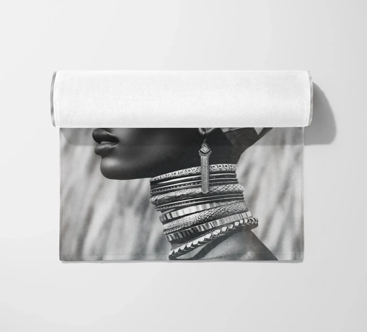 Moda donna nera telo mare da Carinaprint