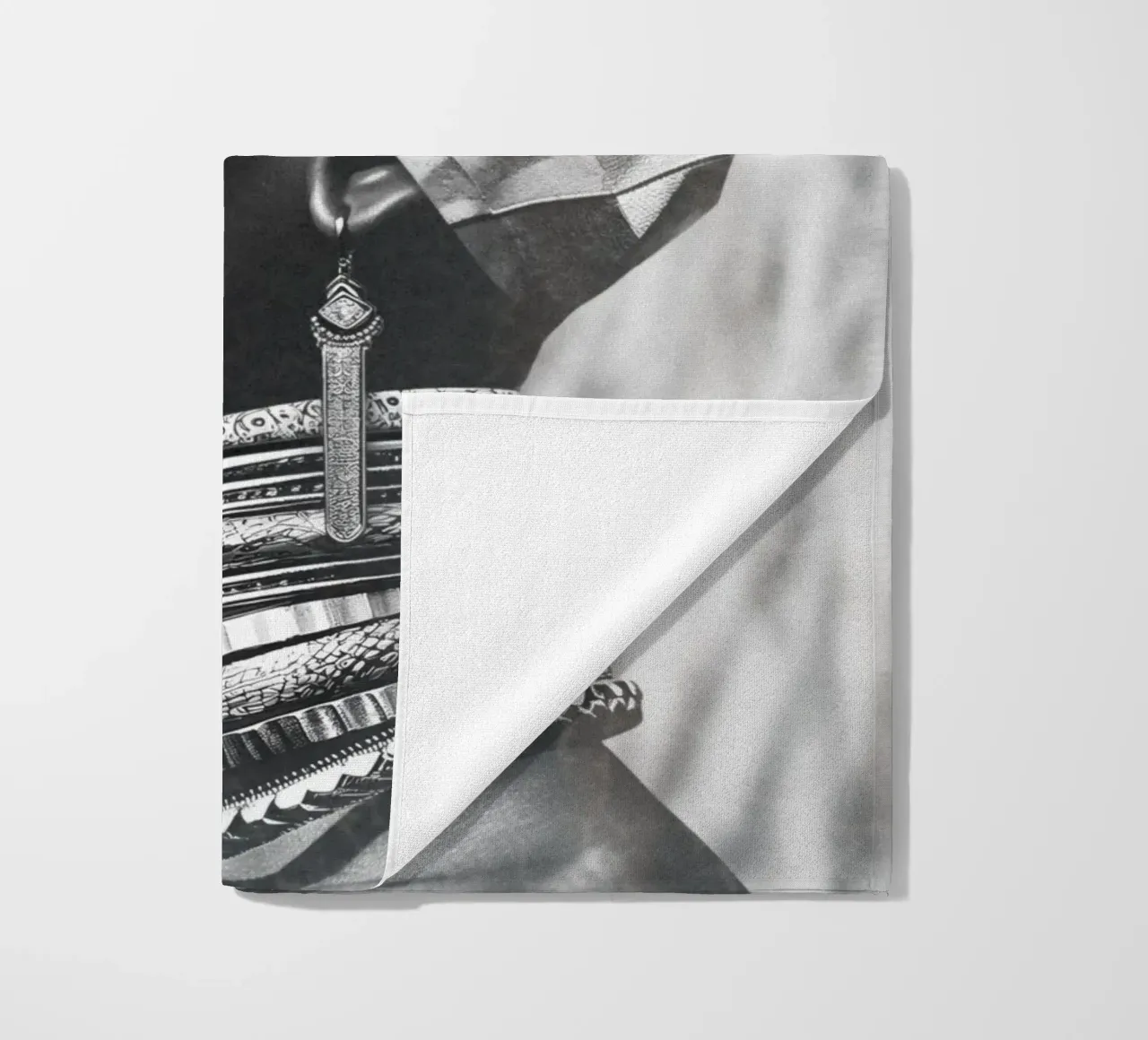 Moda donna nera telo mare da Carinaprint