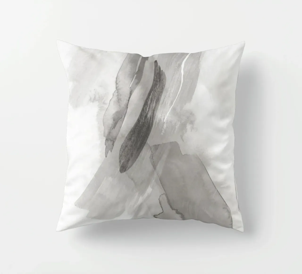 Pennellate toni di grigio 3 cuscino da NouveauPrints