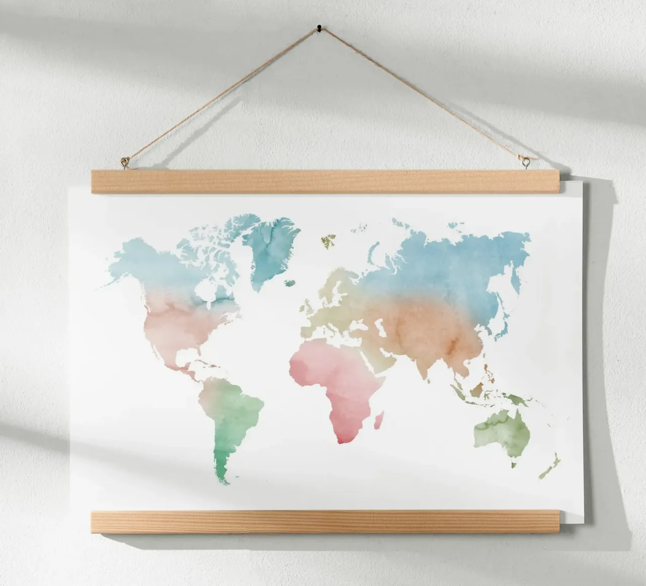 Mappa del mondo ad acquerello - colori pastello poster con telaio in alluminio da NouveauPrints