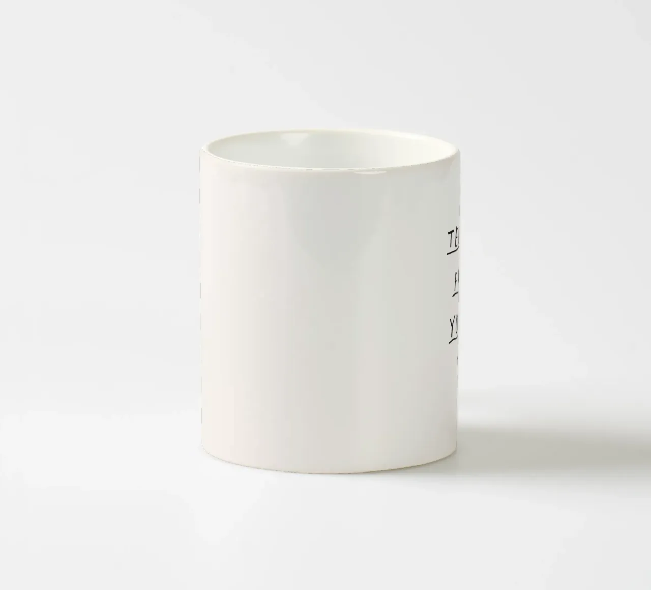 Dite ai vostri amici che li amate, stampa sentimentale sull'amicizia tazza in ceramica da THE MOTIVATED TYPE