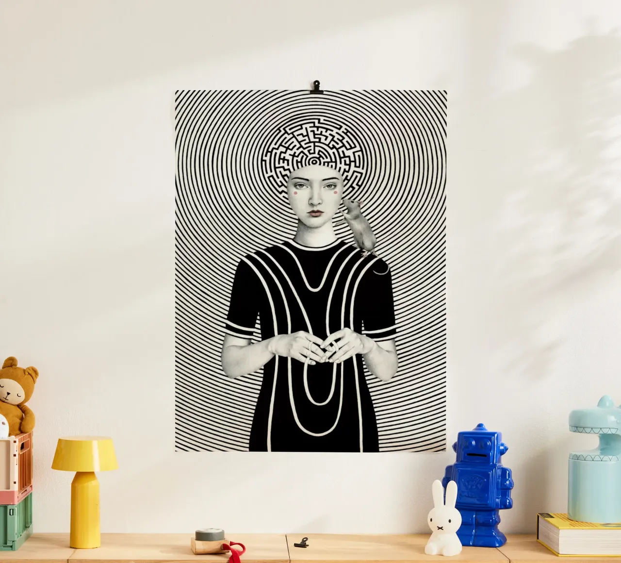 Mara poster con telaio in plastica da Sofia Bonati