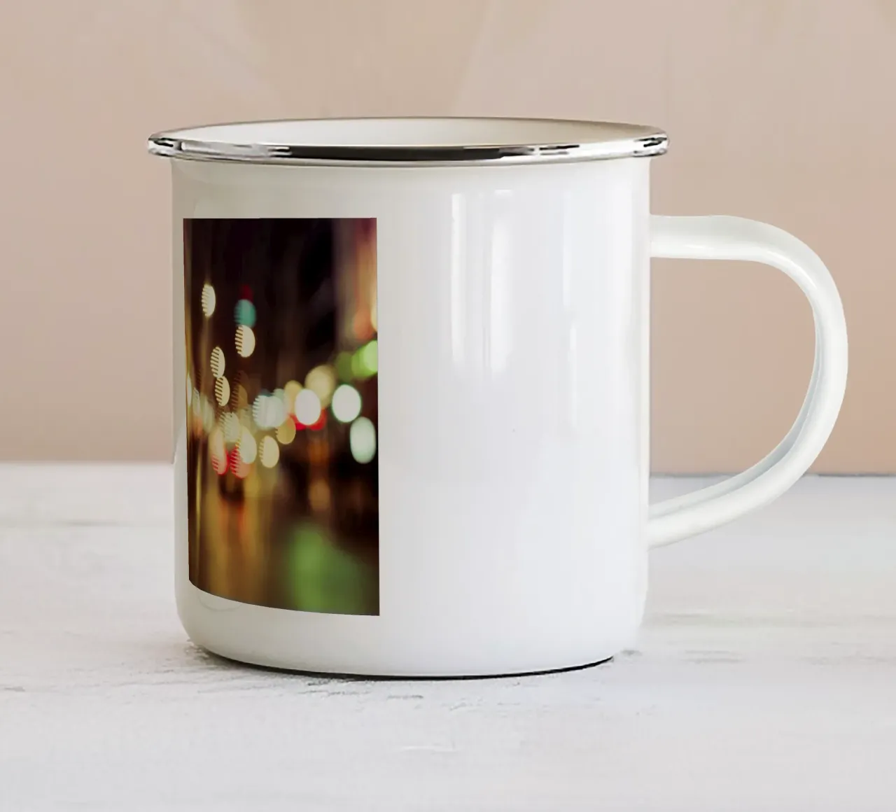 London Lights tazza in smalto da Flo Klein