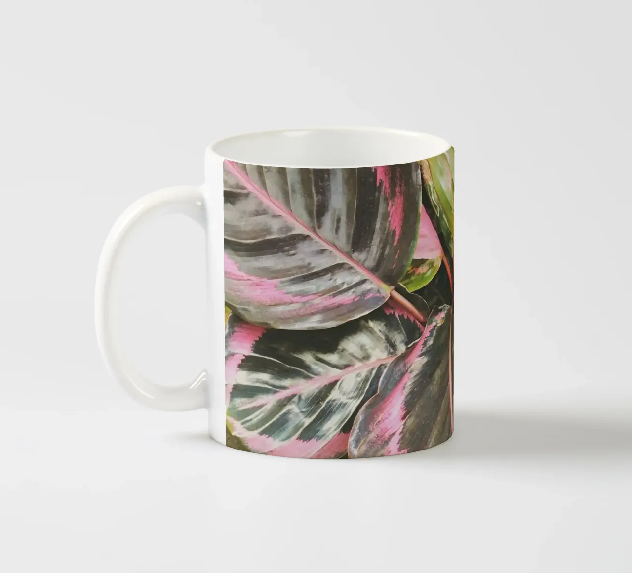 Foglioso tazza in ceramica da Cassia Beck Photography