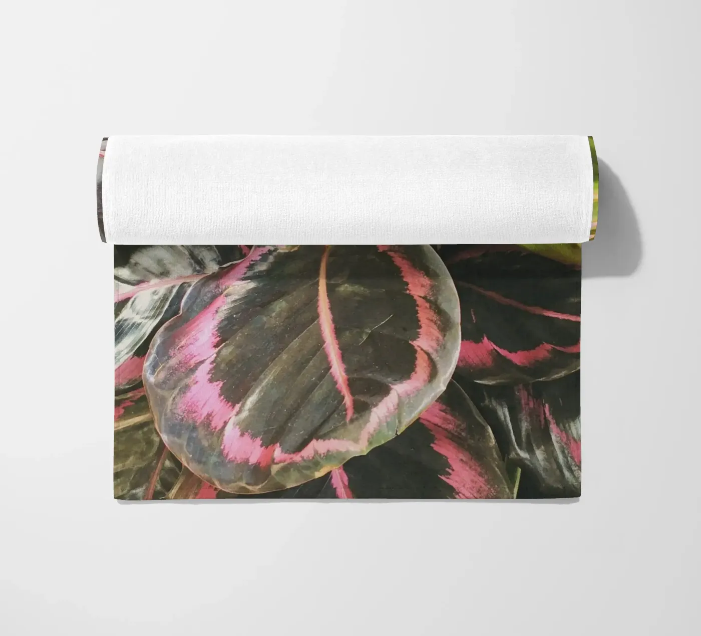 Bladrijk strandhanddoek van Cassia Beck Photography