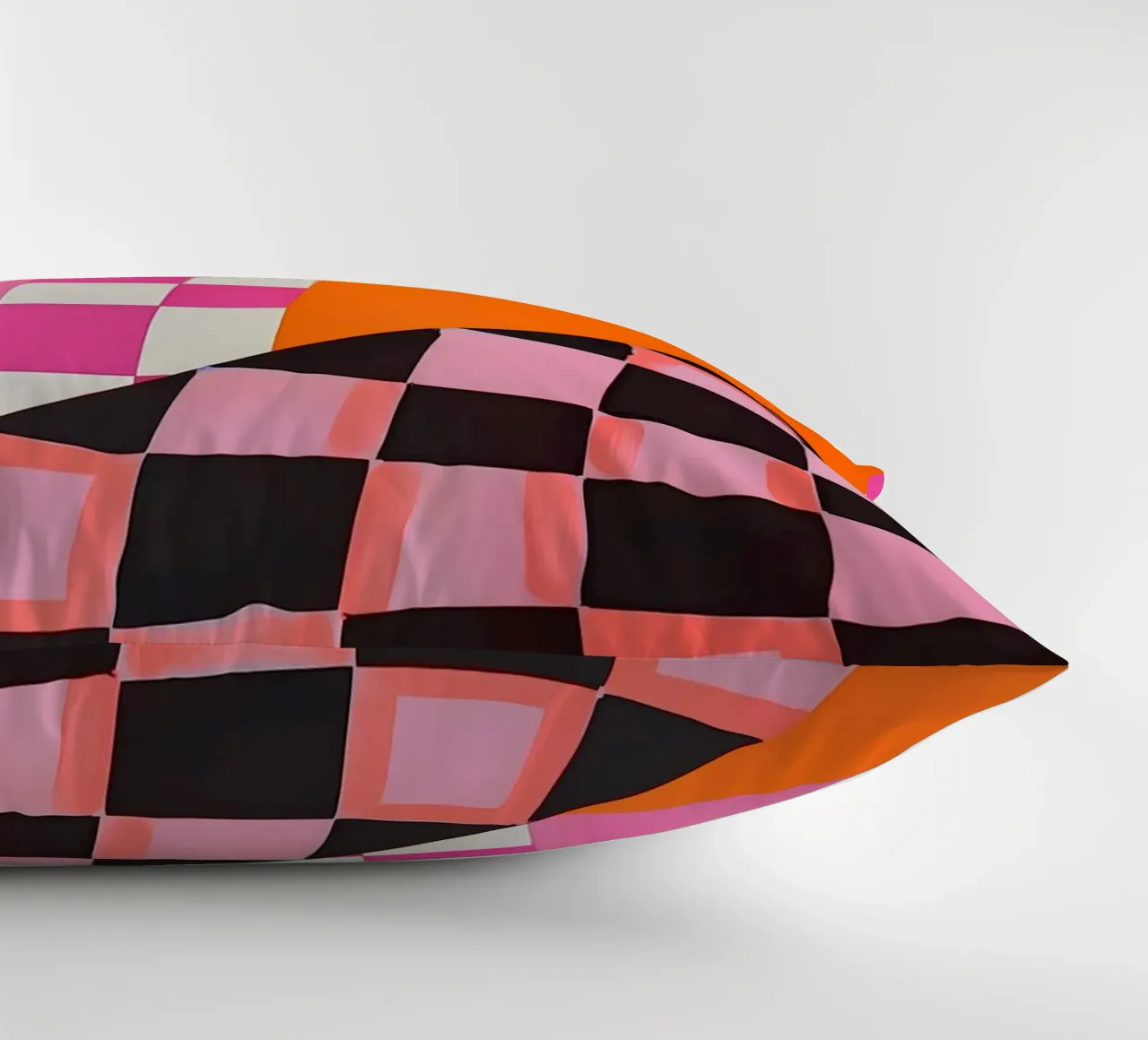 Pink and Orange Abstract Checks cuscino da Gypsy Galleria