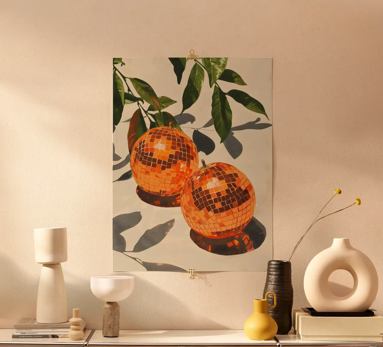 Orange Disco poster con telaio in legno da Gypsy Galleria