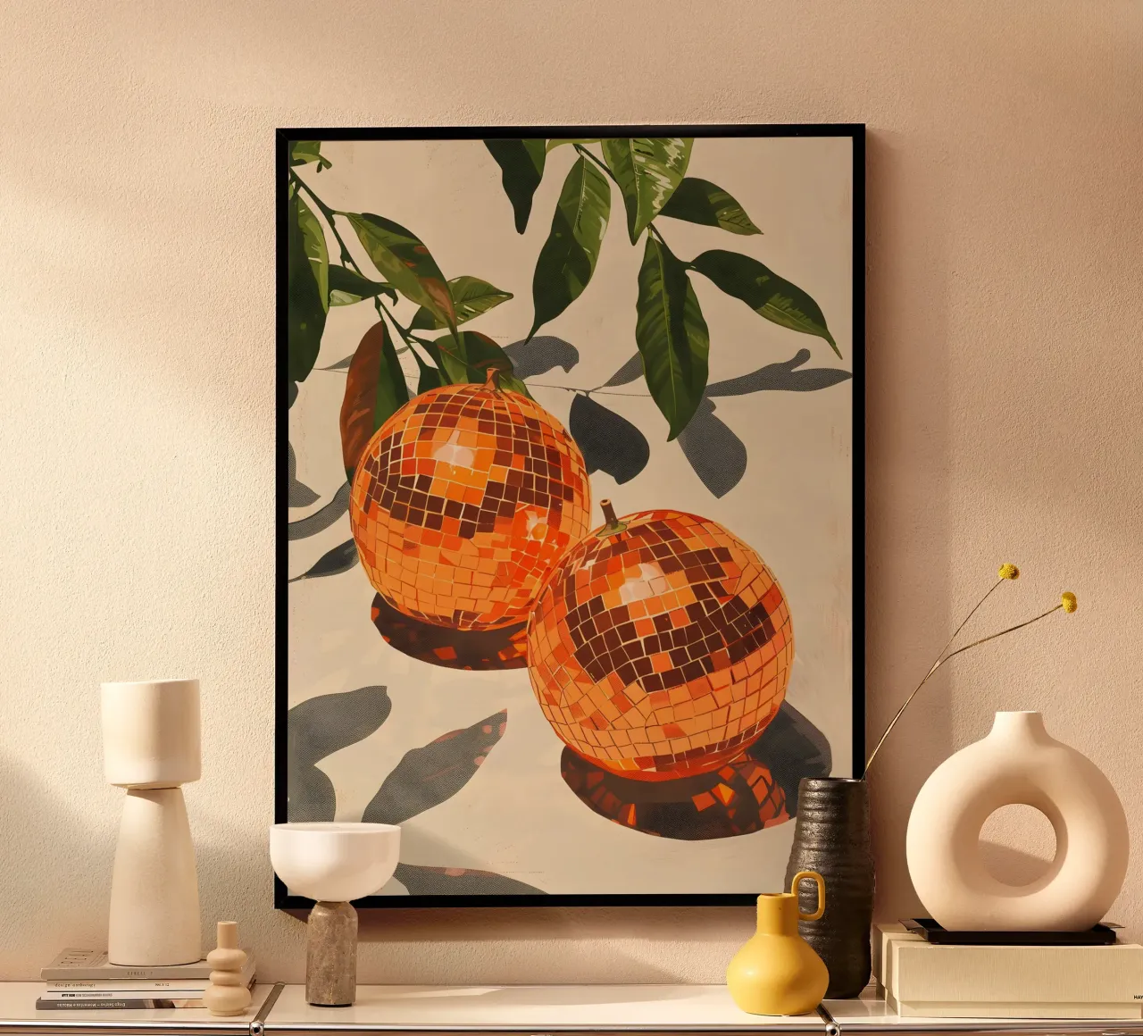 Orange Disco poster con telaio in legno da Gypsy Galleria
