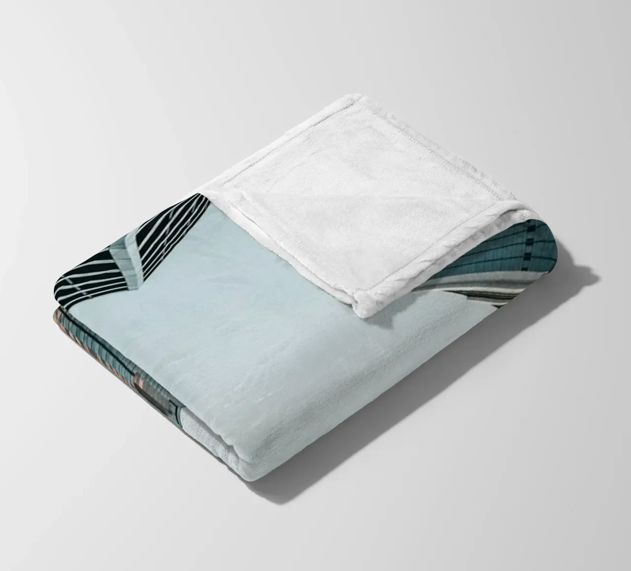 Skyscarper coperta in pile da Flo Klein